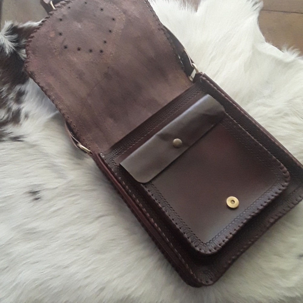 Vintage  gypsy style crossbody leather bag - Picture 9 of 11